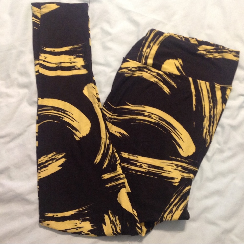 Tall and curvy TC paint splatter Lularoe leggings